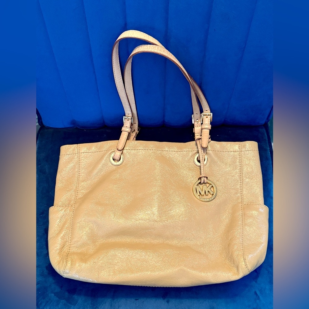 Michael Kors Tote Bag Women Large Beige Leather Luxury Gold Hardware MK Charm